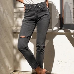 Levi’s 501 Skinny in color Dark Side of the Moon